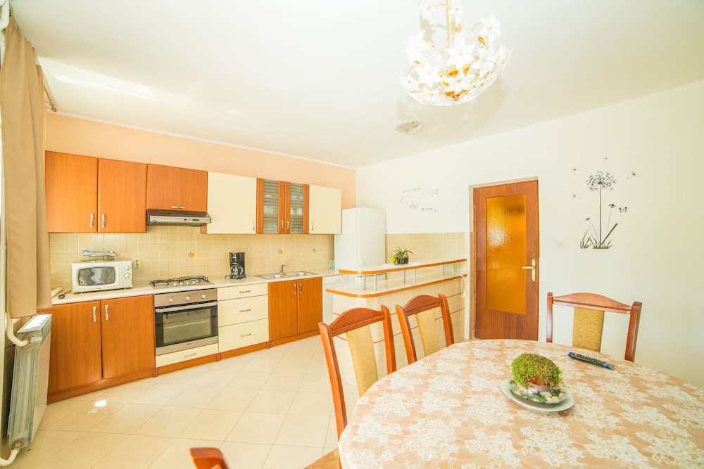 Apartment, Ground Floor (A3 ) photo 2