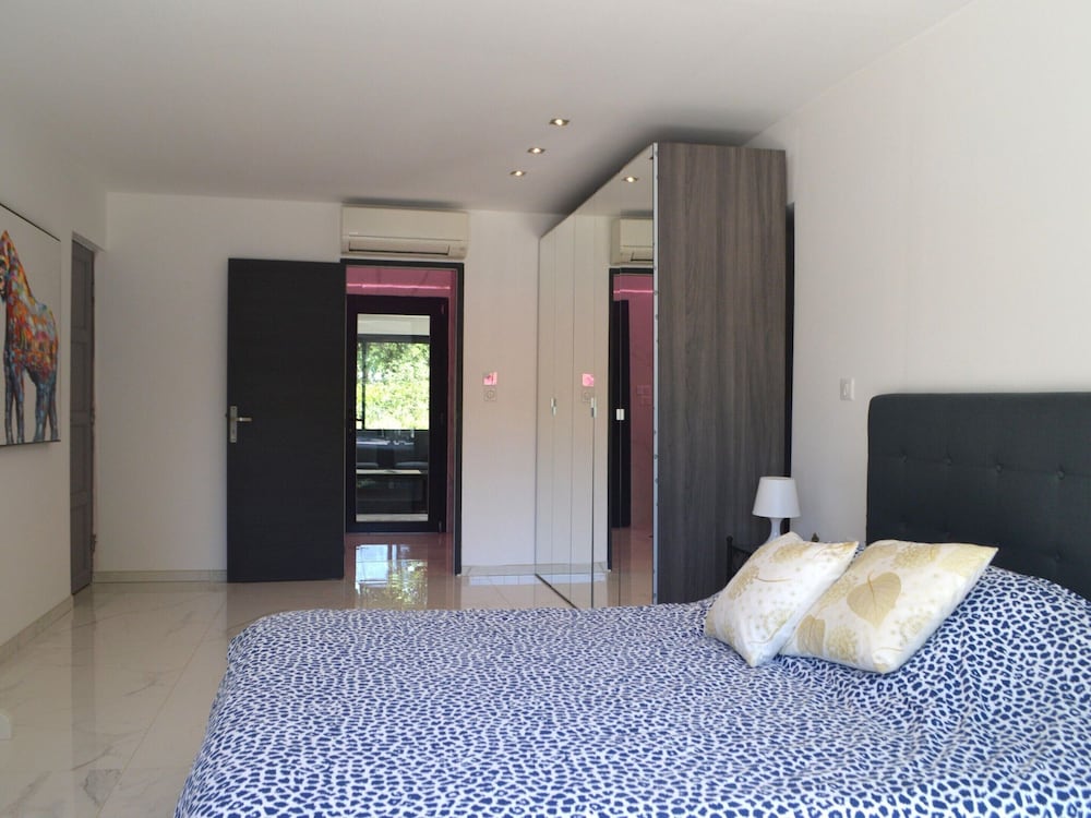 House photo 2