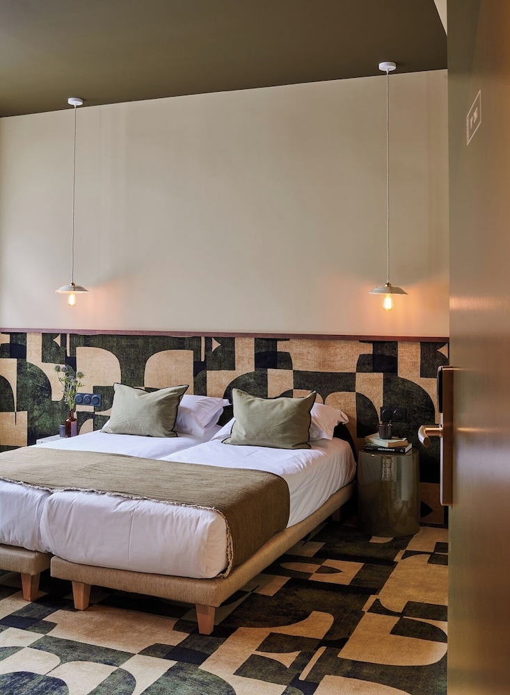 Twin Room - Photo 1