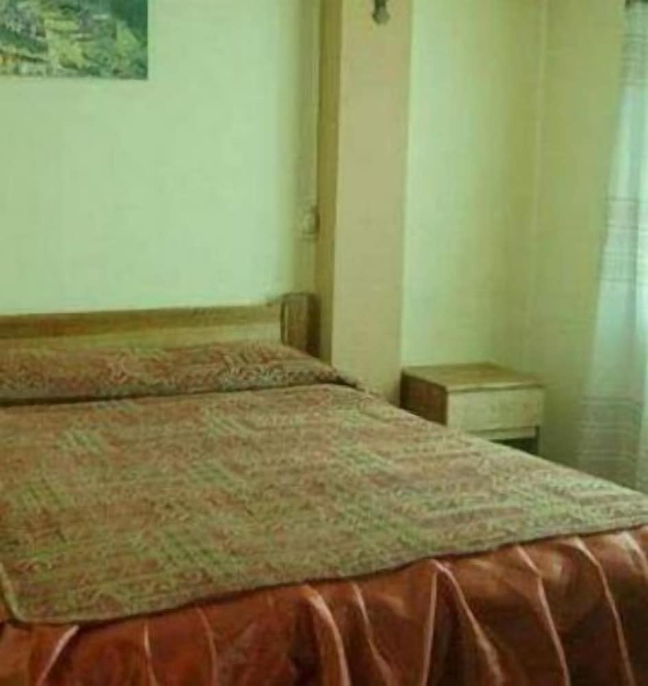 Double Room, Shared Bathroom photo 1
