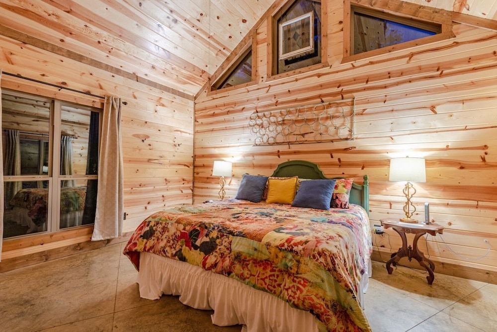 Cabin, 2 Bedrooms photo 2