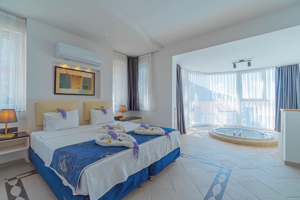 Honeymoon Double Room