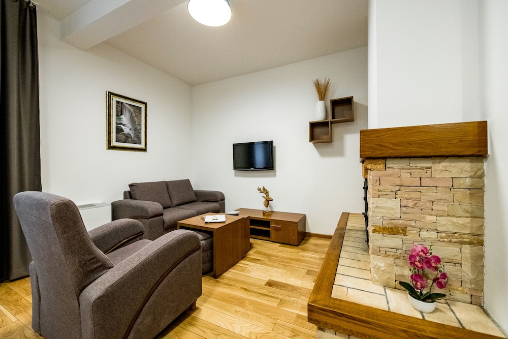 Superior Apartment with Sofa Bed for 2 adults and 3 children up to 12 years old - Photo 2