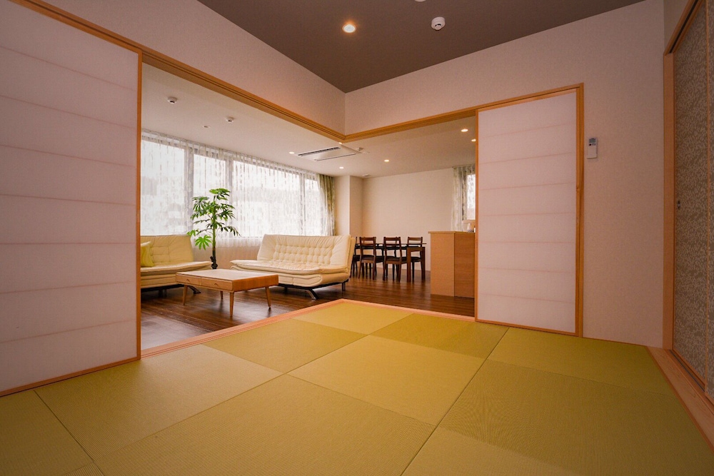 RYO-AN Momo (2nd Floor) photo 3