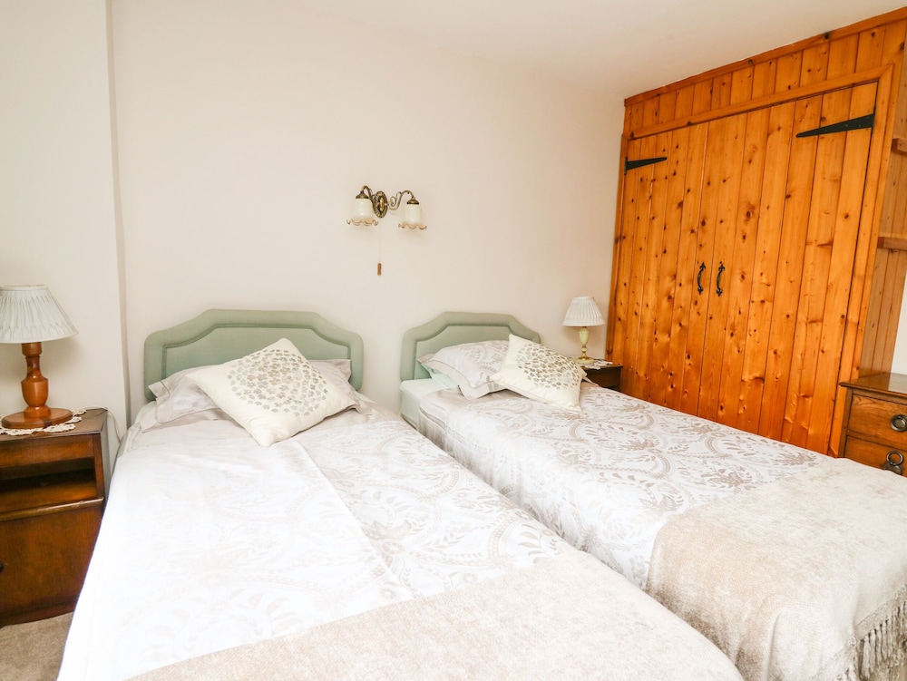 Cottage photo 2