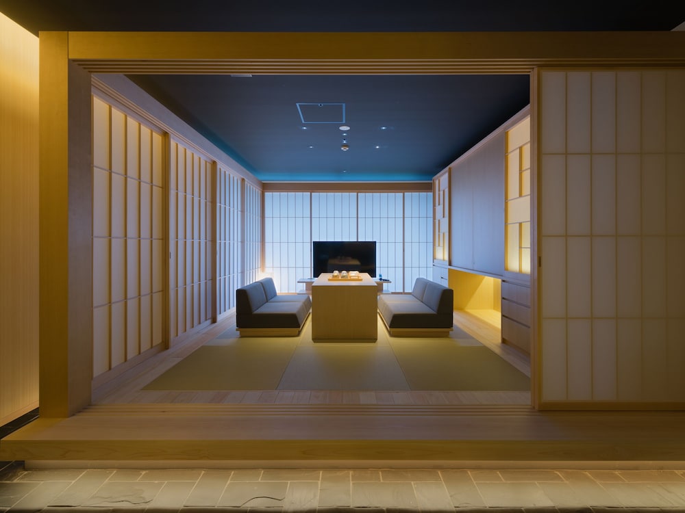Junior Suite, Non Smoking (Main Building)