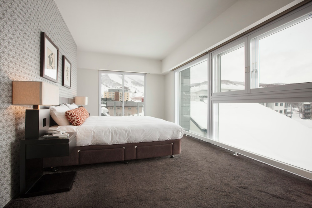 3 Bedroom Penthouse Suite photo 2