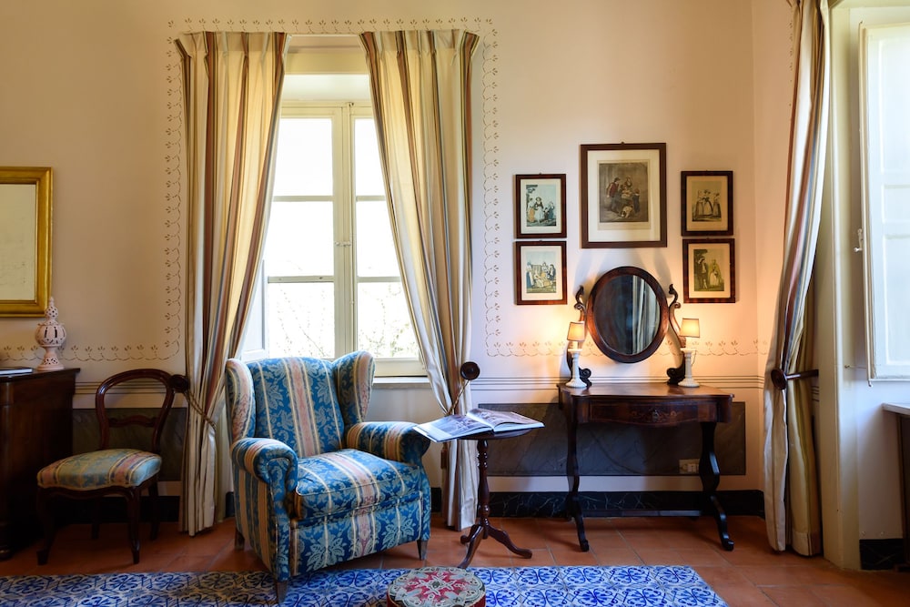 Superior Suite, 1 Queen Bed, Hill View, Tower photo 2