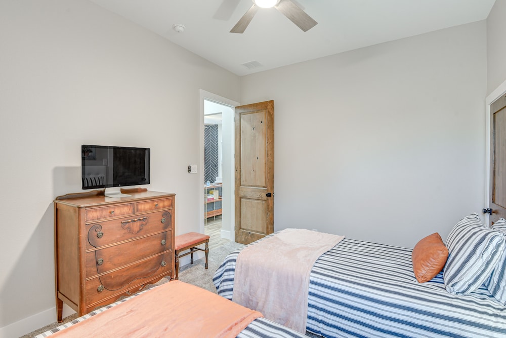 House (2 Bedrooms) photo 1