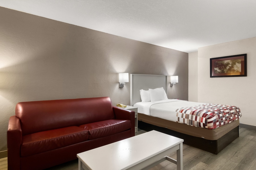 Deluxe Room, 1 Queen Bed, Accessible, Non Smoking - Photo 4
