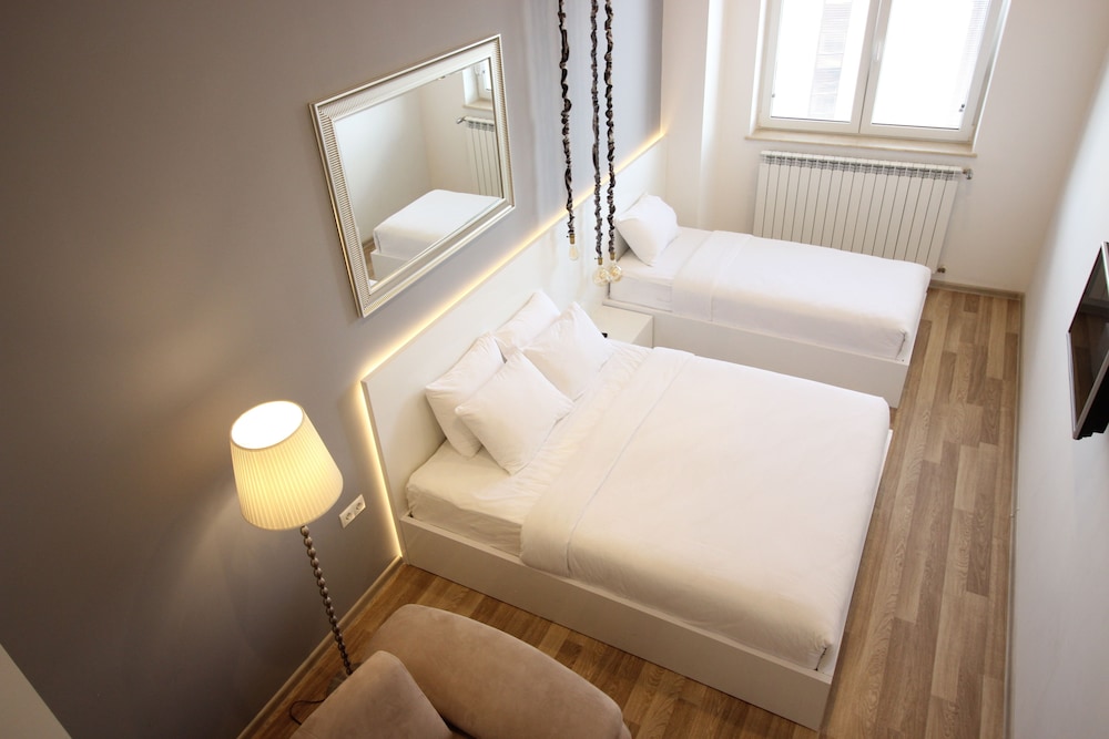 Deluxe Room, City View photo 2