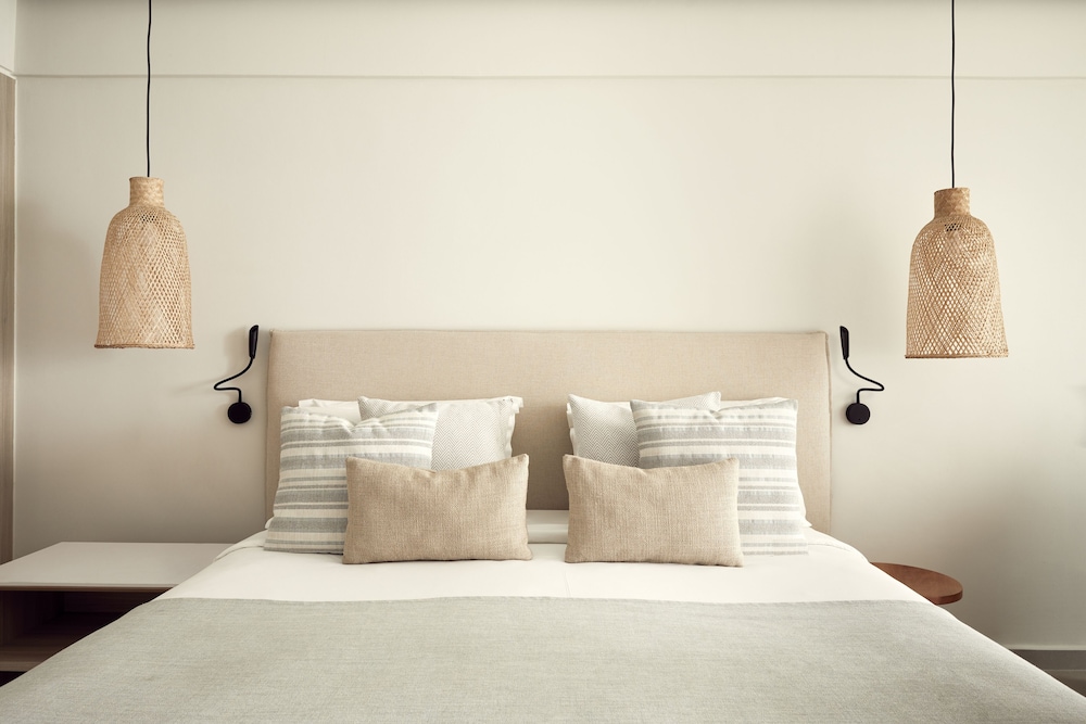 One Bedroom Suite Sea View