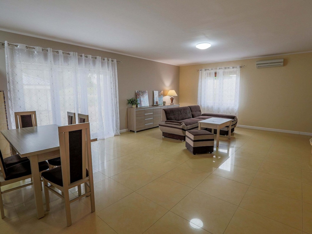 Bungalow photo 3