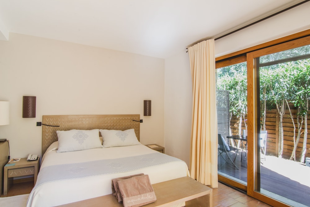 Classic Double or Twin Room photo 2