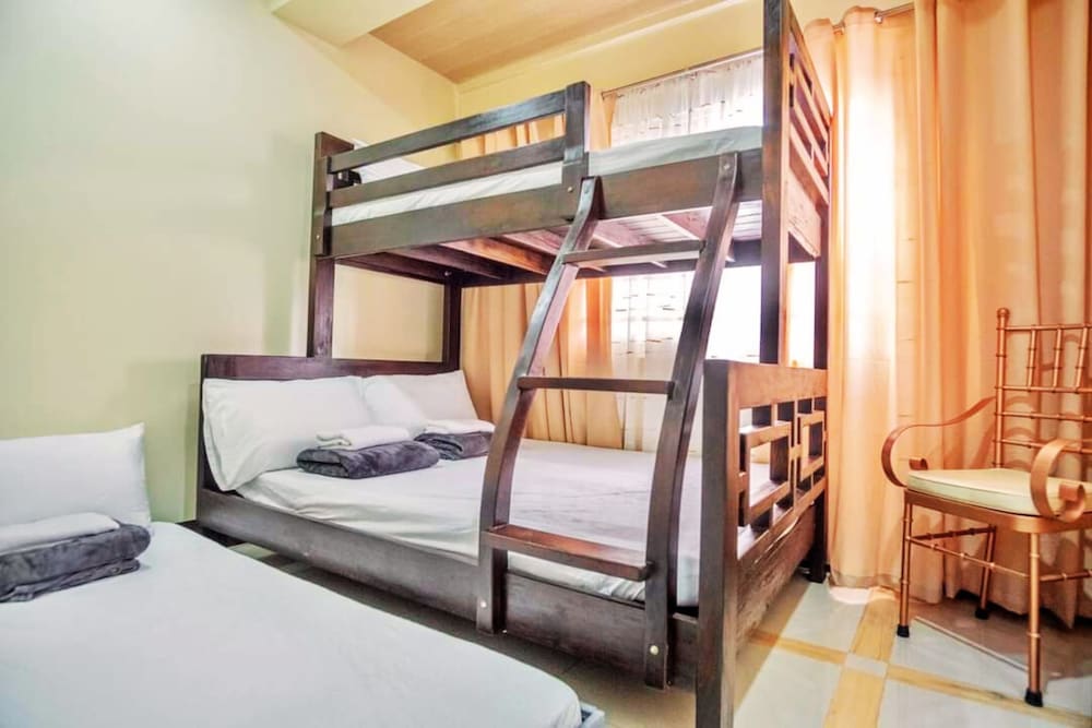 Family Suite - Photo 8