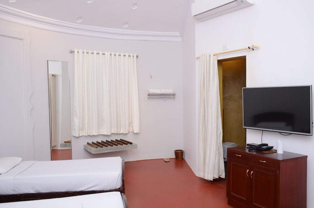 Royal Villa, 1 Double Bed, Private Bathroom, Garden View photo 1