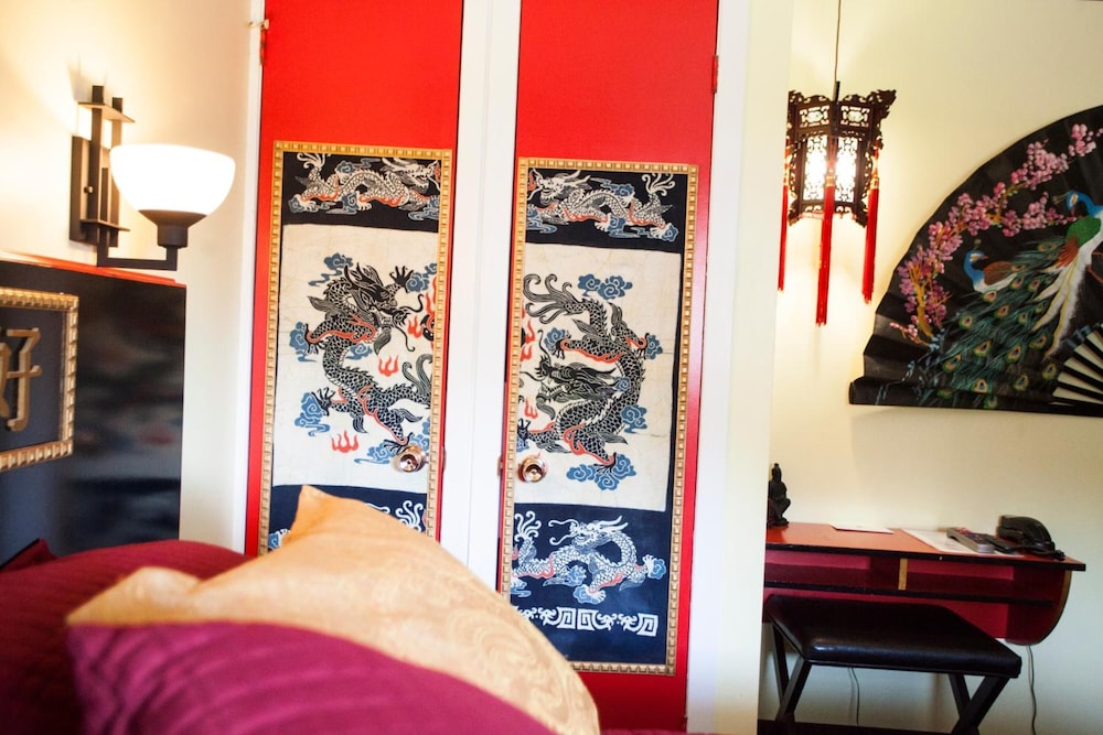 Classic Room, 1 Queen Bed (Marrakech) photo 3