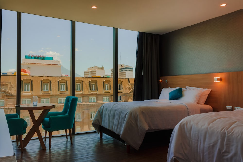 Standard Double Room - Photo 11