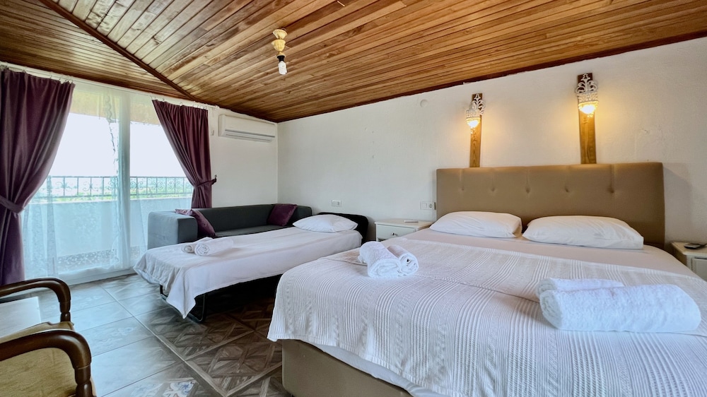Comfort Triple Room photo 1