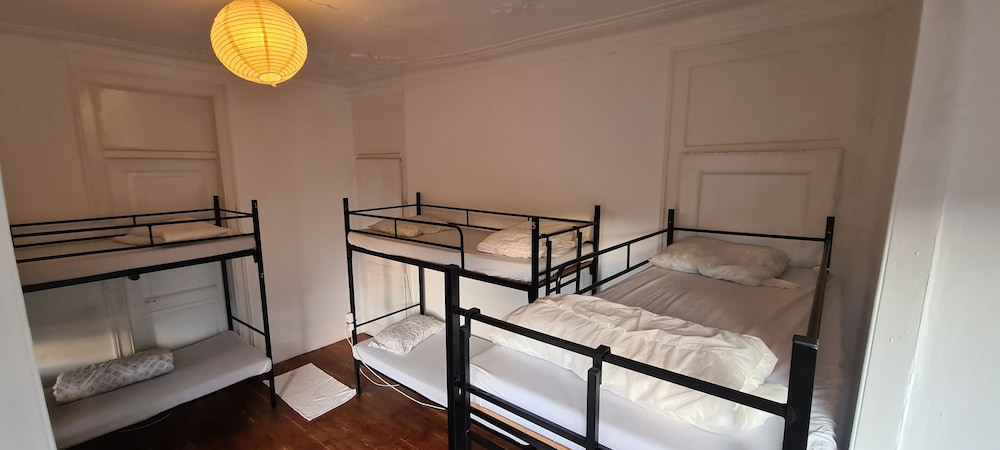 Basic Shared Dormitory, Mixed Dorm, City View (2-6)