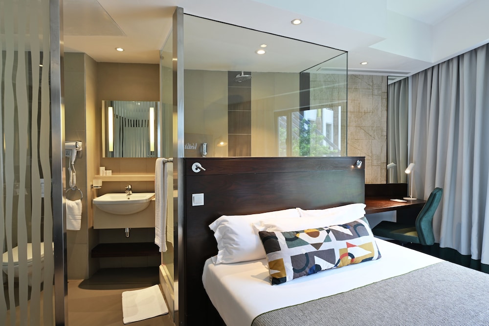 Standard Room photo 3