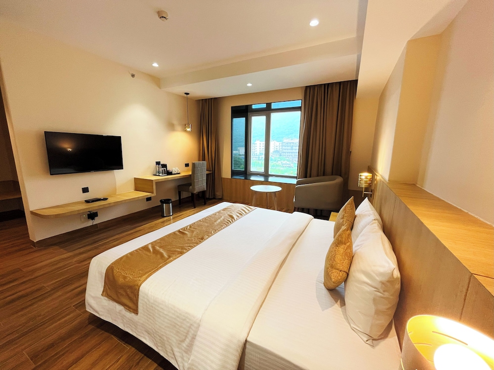 Premium Room - Photo 8
