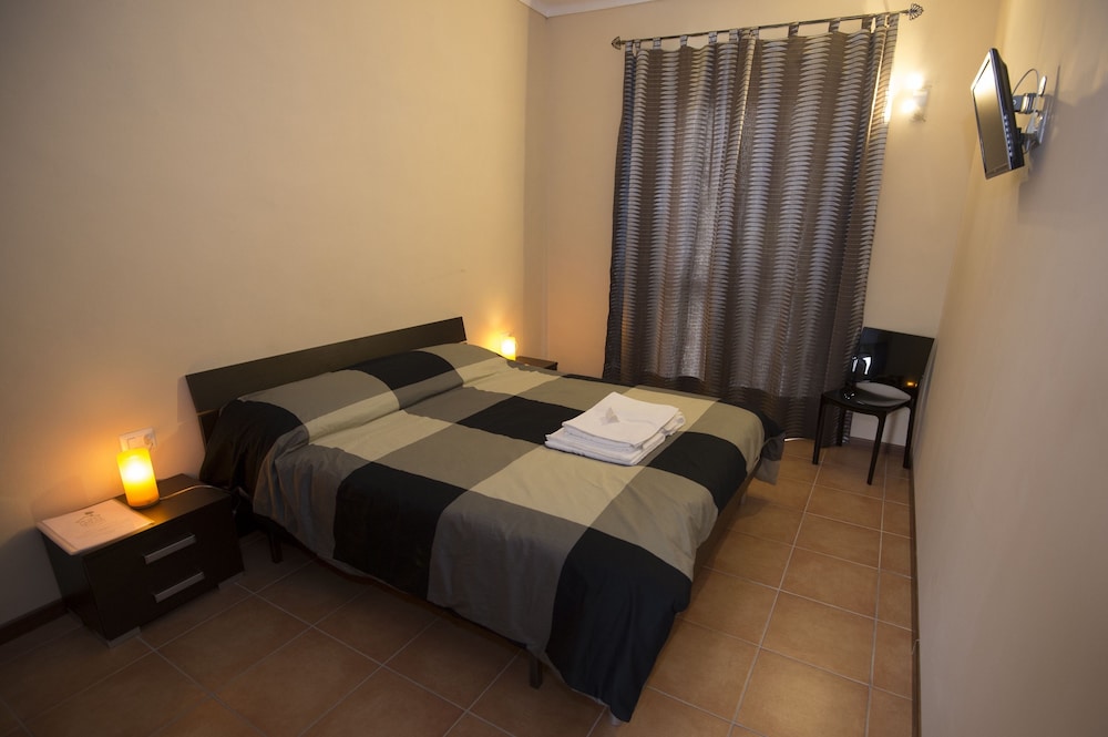 Standard Double Room photo 3