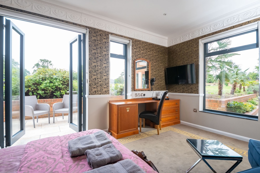 Feature Room - Garden Terrace photo 2