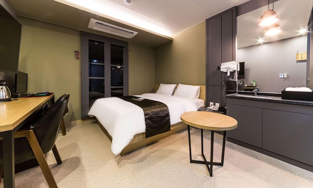 Standard Double Room - Photo 3