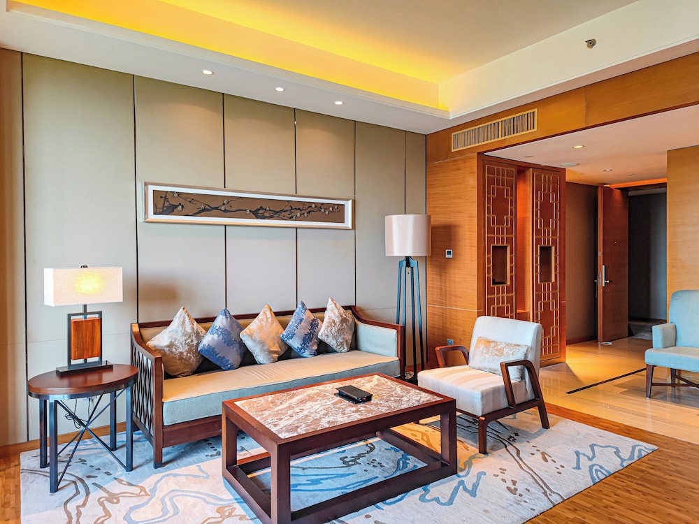 Suite, 1 Bedroom (High Floor) photo 3