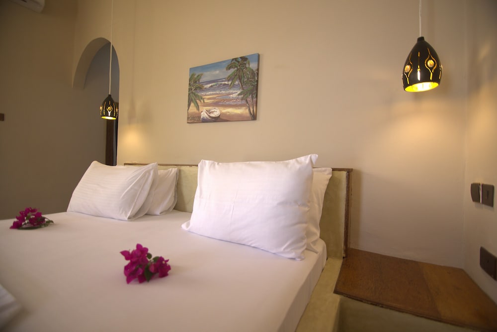 Standard Double Room, 1 Double Bed, Pool Access, Pool View