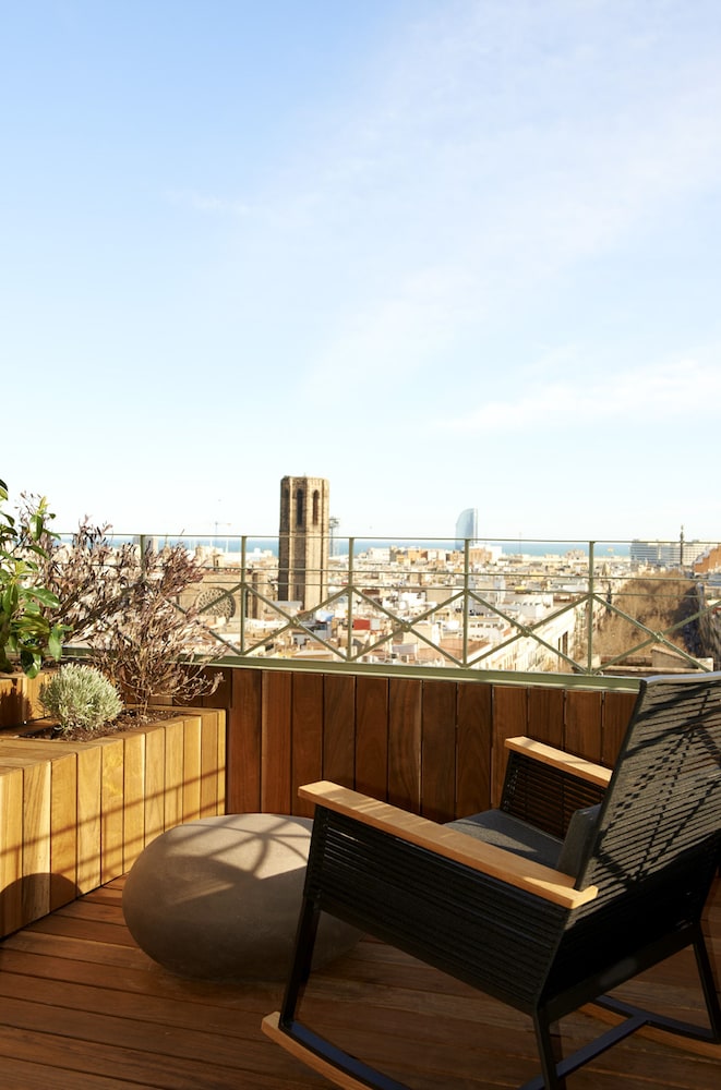 Suite, 1 Bedroom, City View, Corner