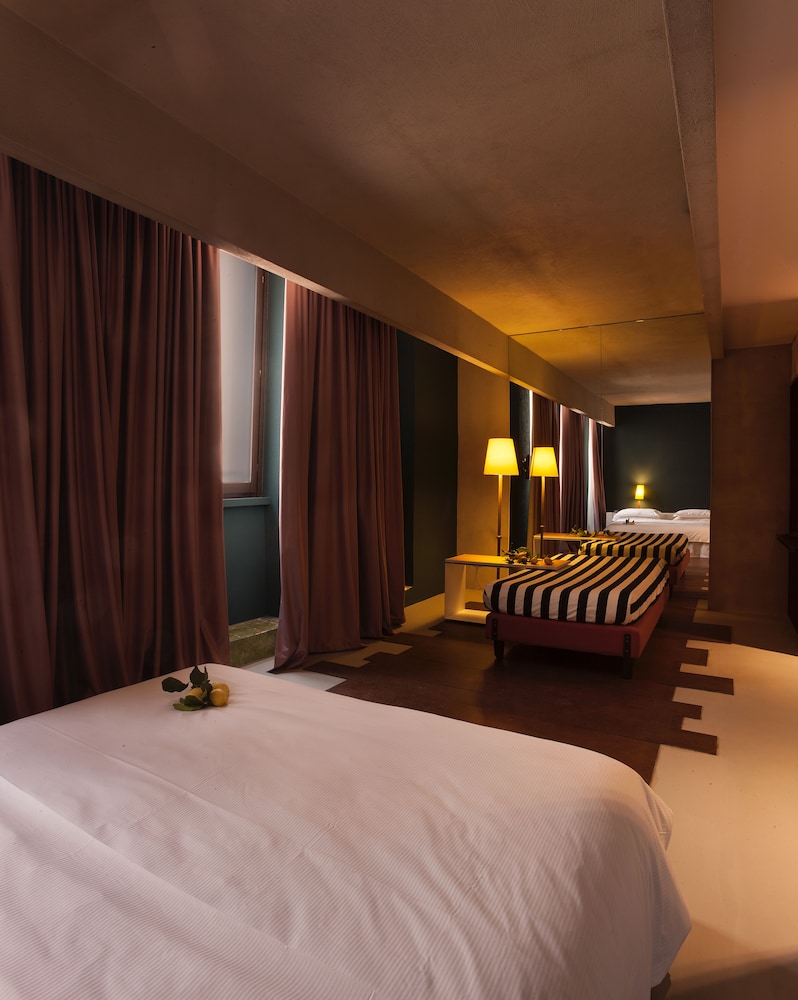 Deluxe Double Room, City View photo 2