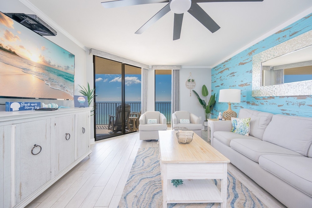 Condo, 2 Bedrooms