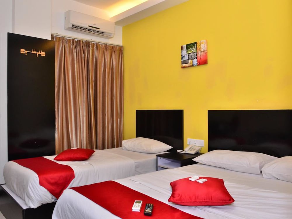 Deluxe Family Room