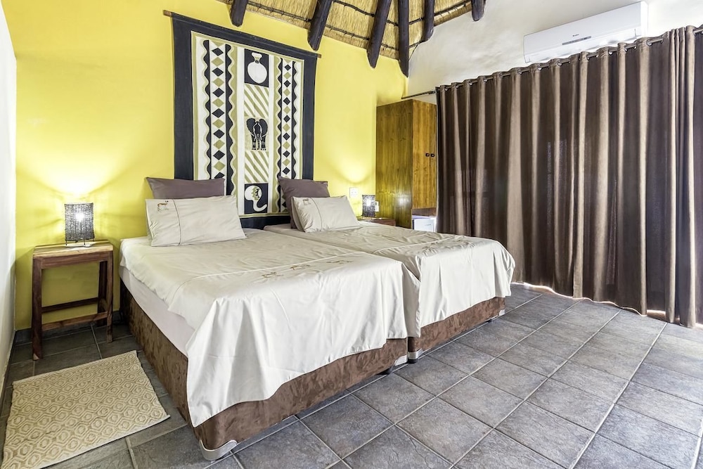 Luxury Double Room, Pool View