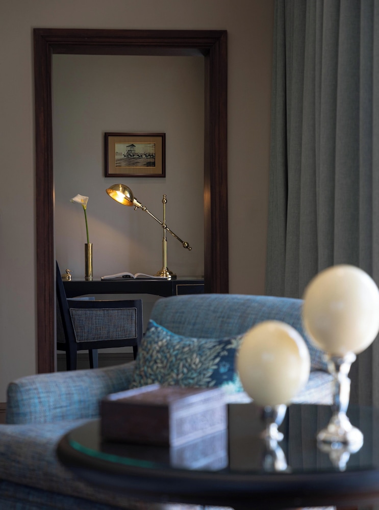 Junior Suite, 1 King Bed (Manor) - Photo 3