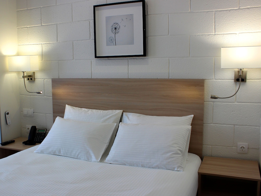 Standard Double Room photo 3
