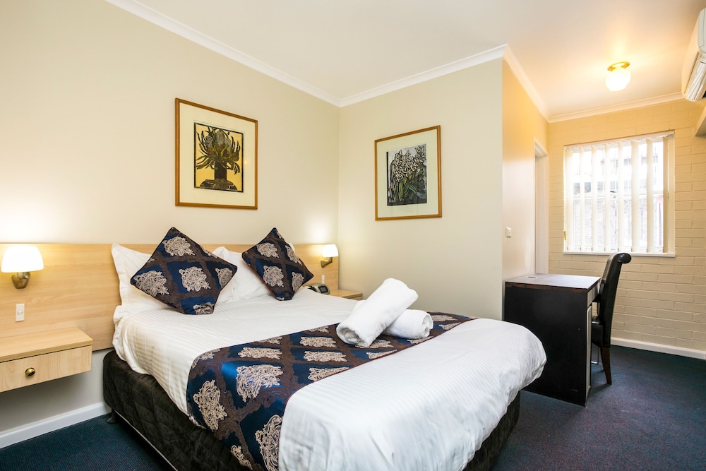 Standard Room - Photo 8