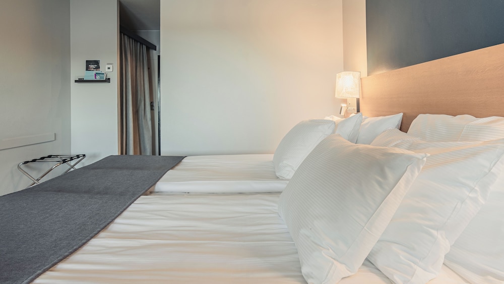 Standard Room, 1 Double Bed with Sofa bed, Non Smoking, Sea View