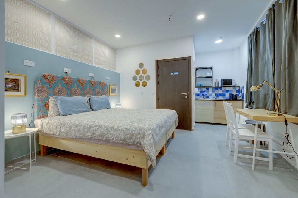 Room 0