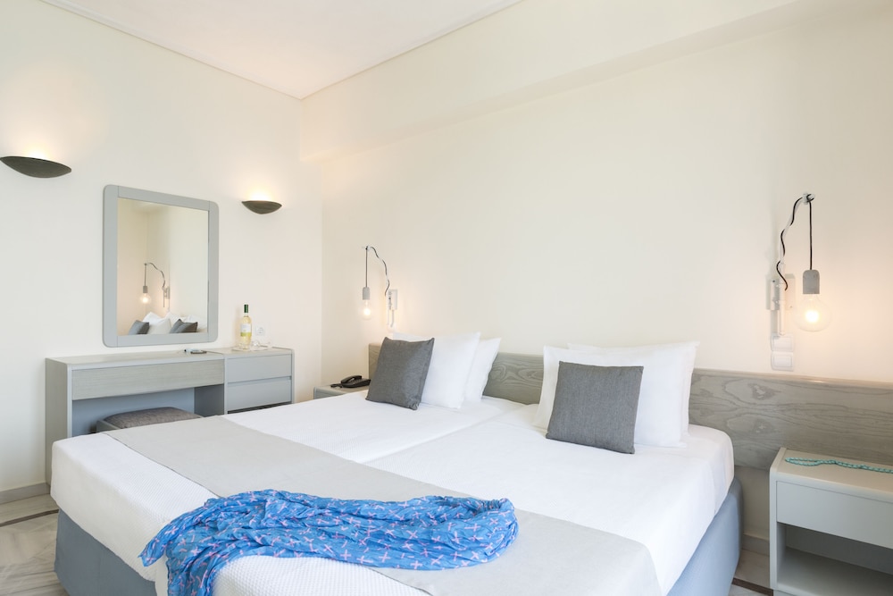 Double or Twin Room, Sea View