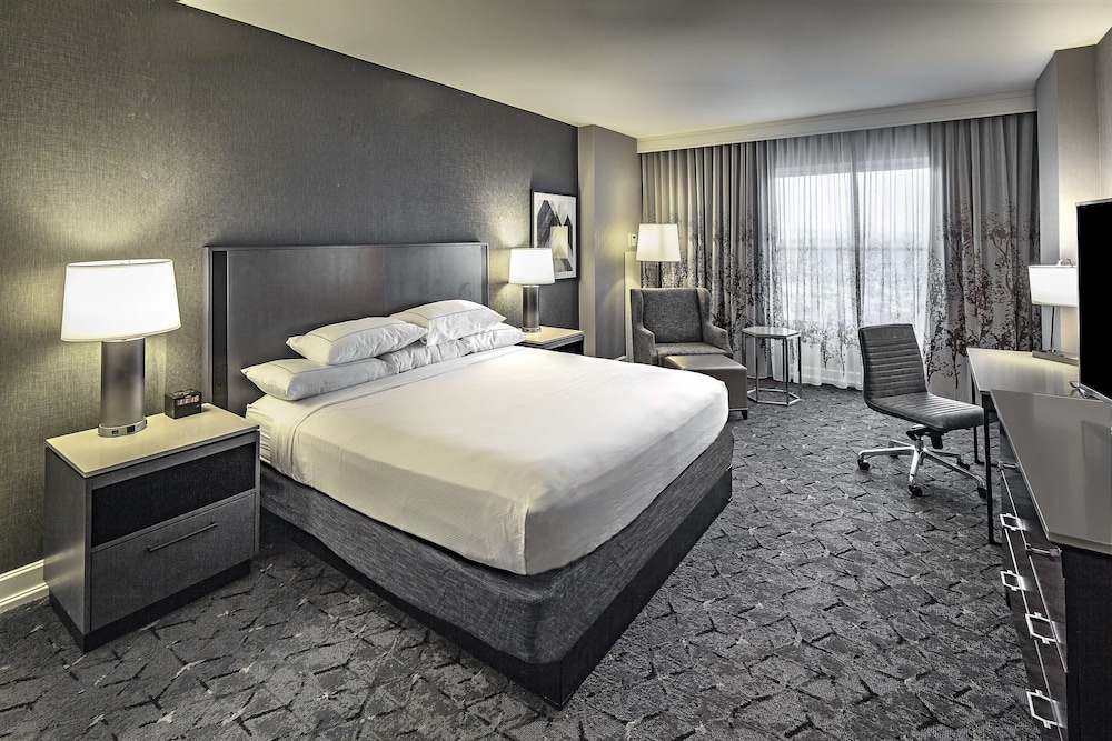 Room, 1 King Bed (High Floor) - Photo 3