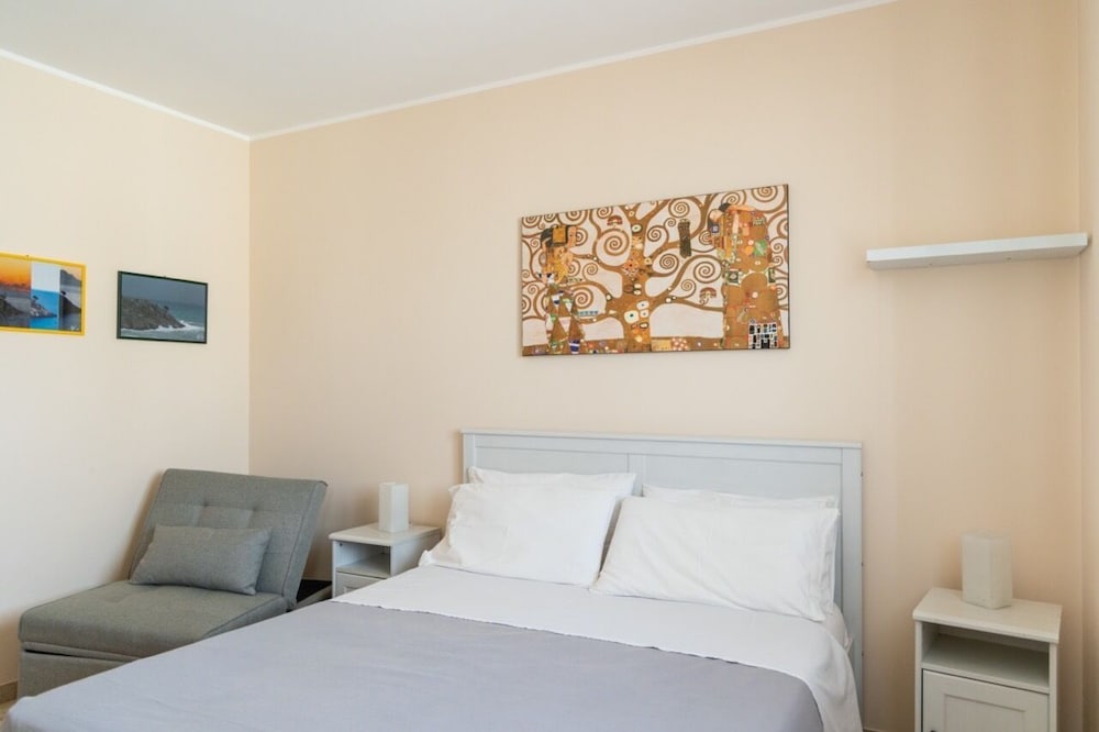 Basic Suite photo 2