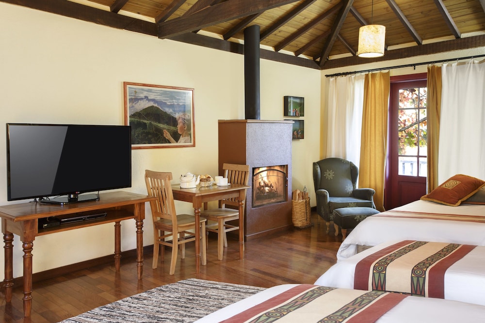 Available room thumbnail 6