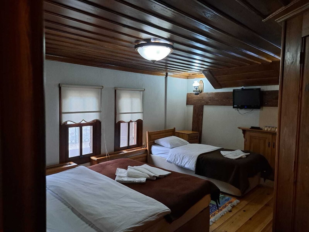 Konak Uc Kisilik Oda photo 1