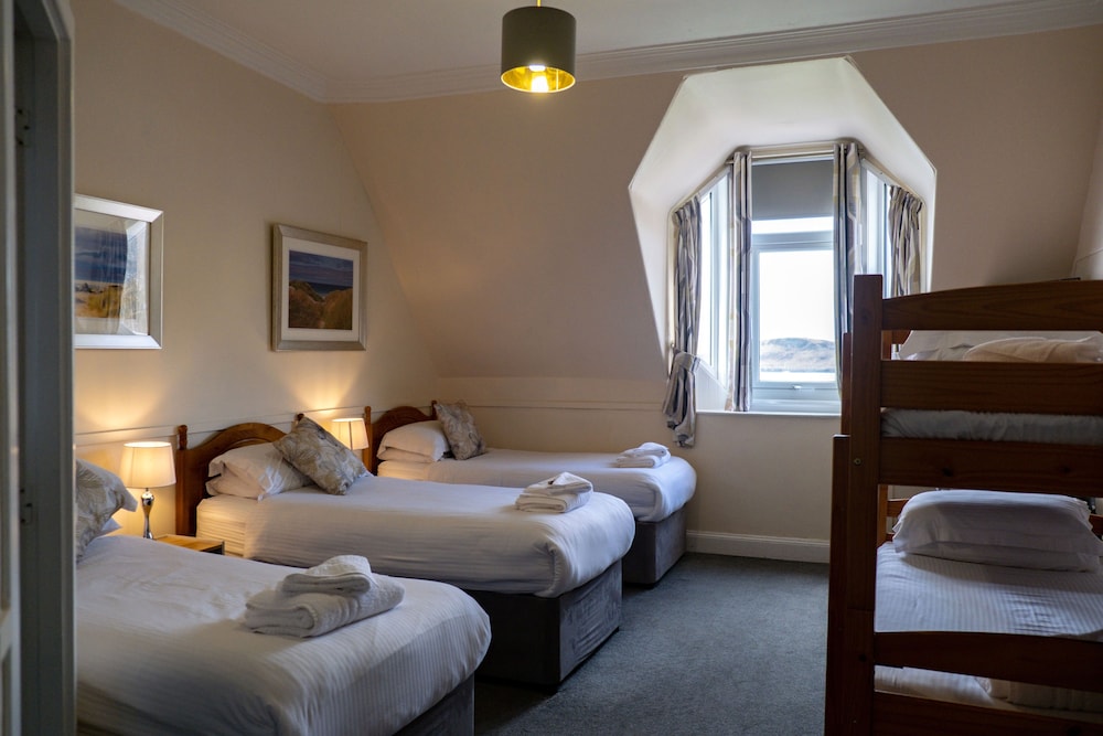 Family Room, Private Bathroom, Sea View photo 1