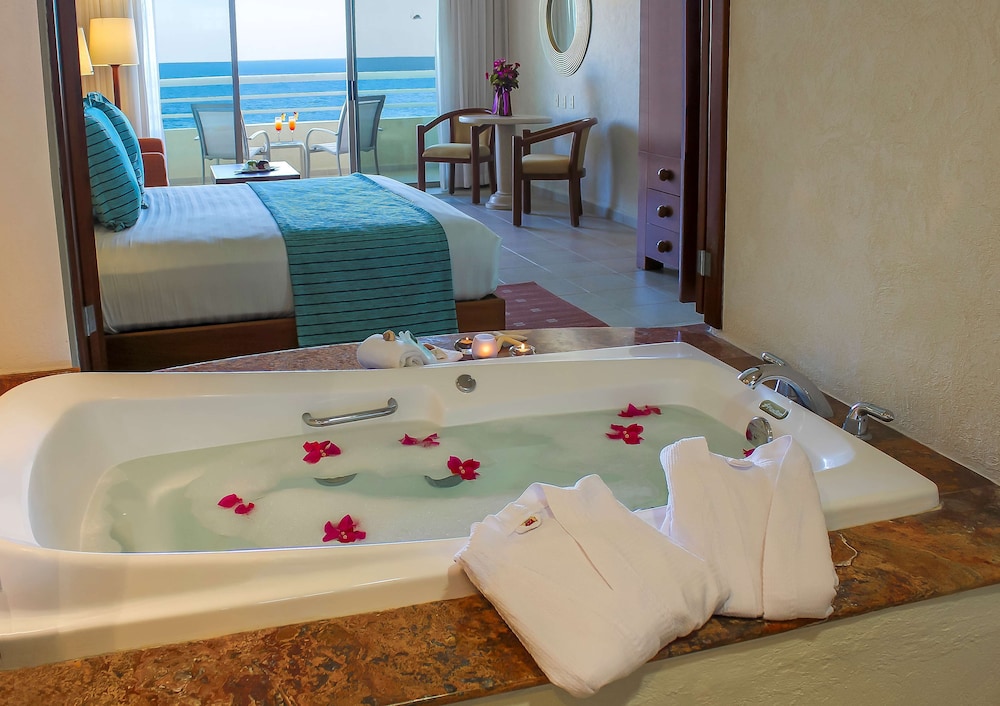 Premium Room, Beach View (Premium Level) photo 3