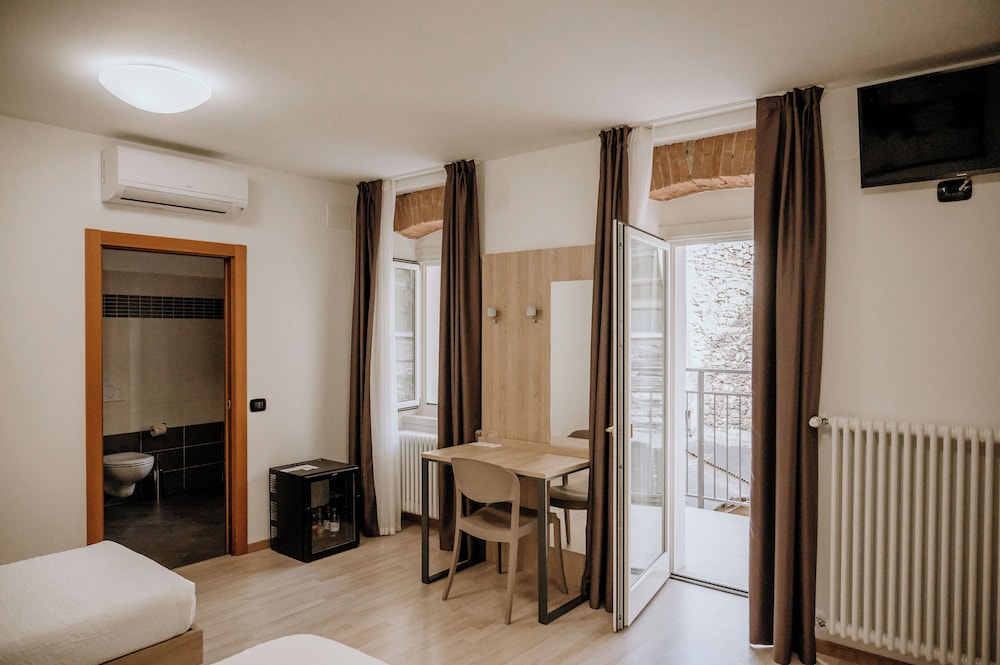 Family Quadruple Room, Balcony, Courtyard View