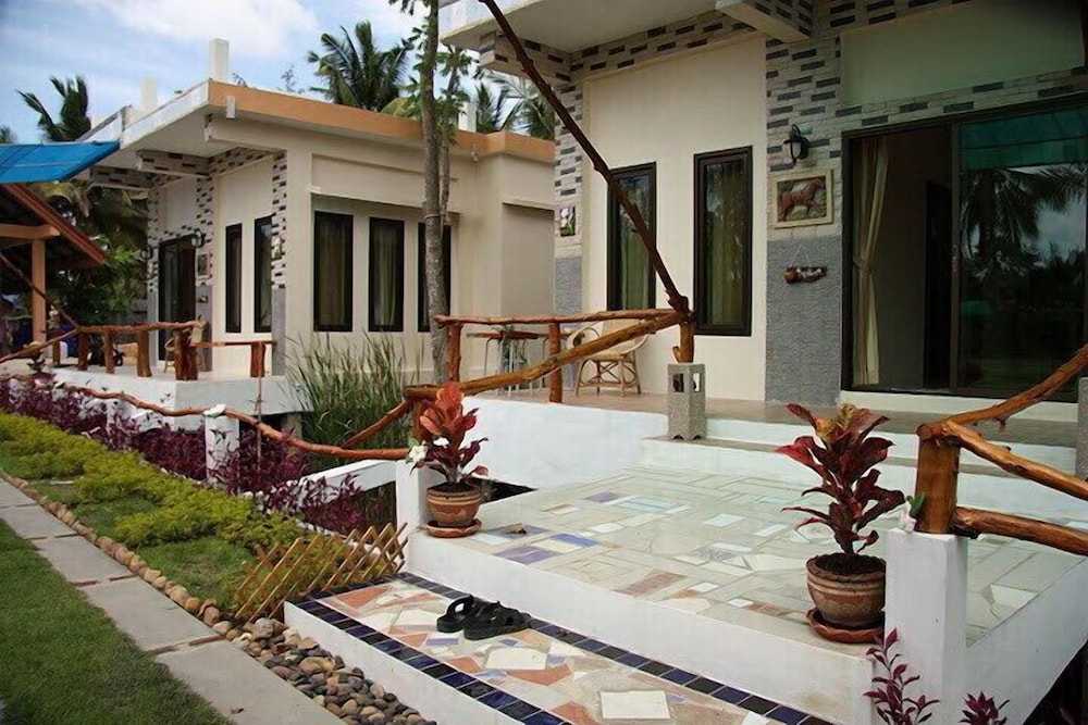 Deluxe Villa, River View photo 2